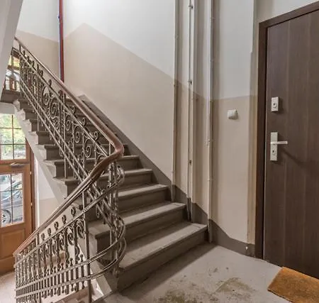 Przy Placu Zebran Ludowych Apartment